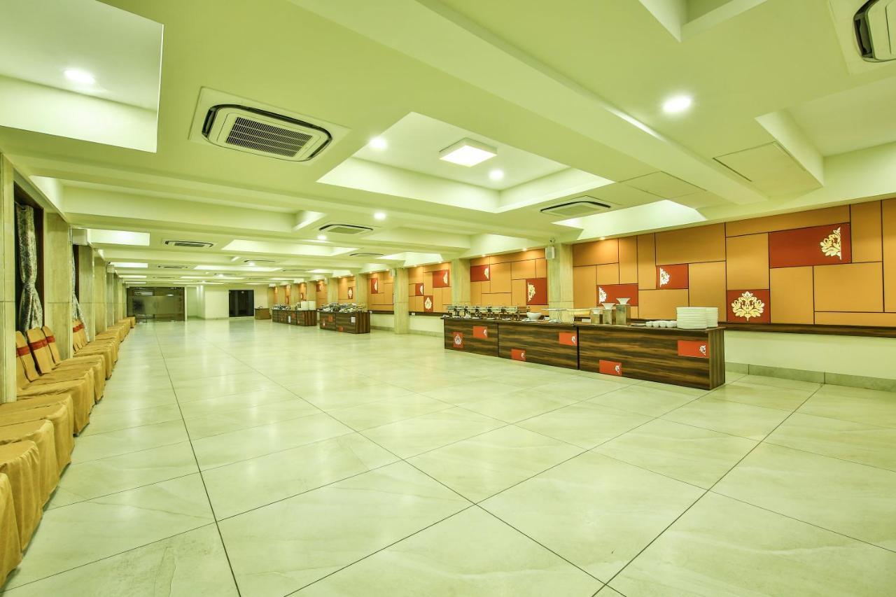 Fabhotel Flora Vastral Ahmedabad Eksteriør bilde