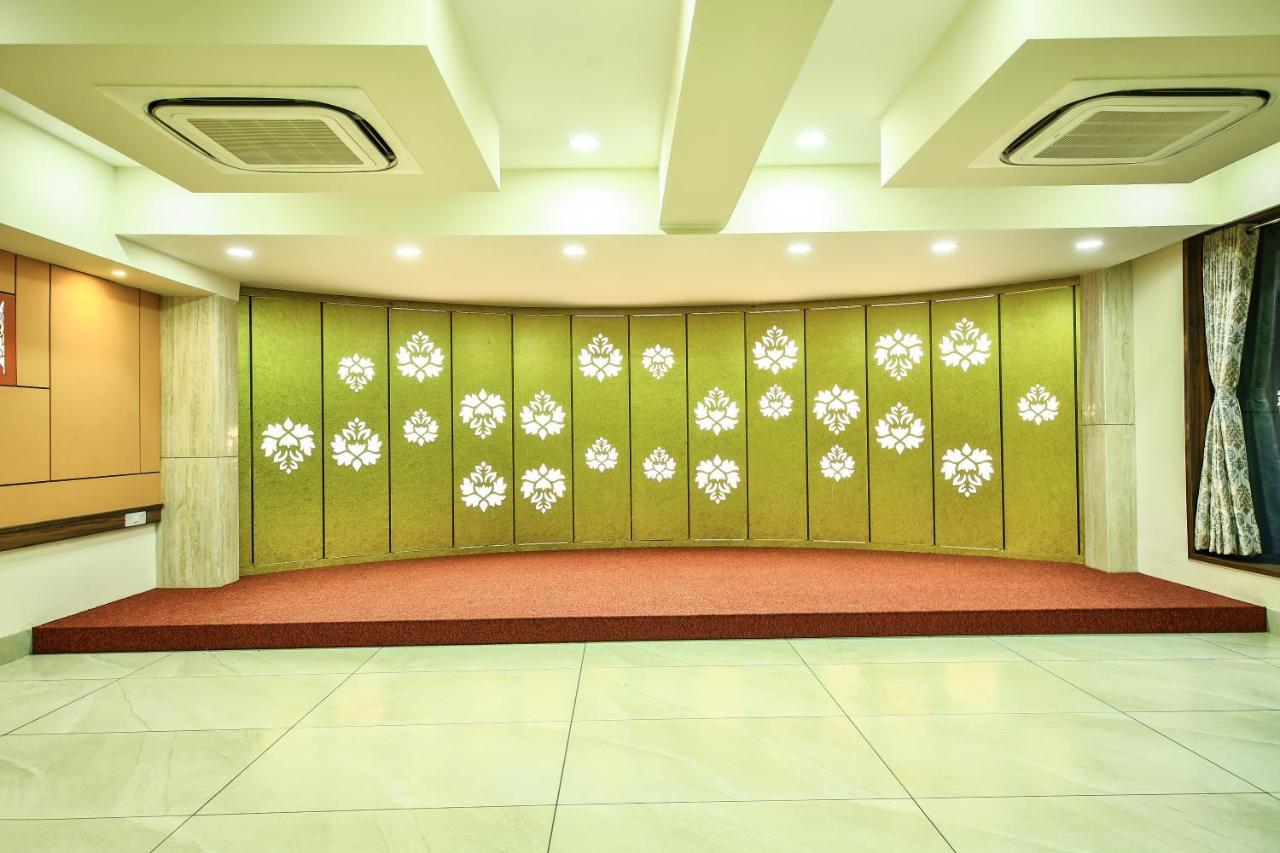 Fabhotel Flora Vastral Ahmedabad Eksteriør bilde